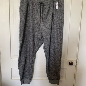 NWT Old Navy sweatpants 
Size XXL